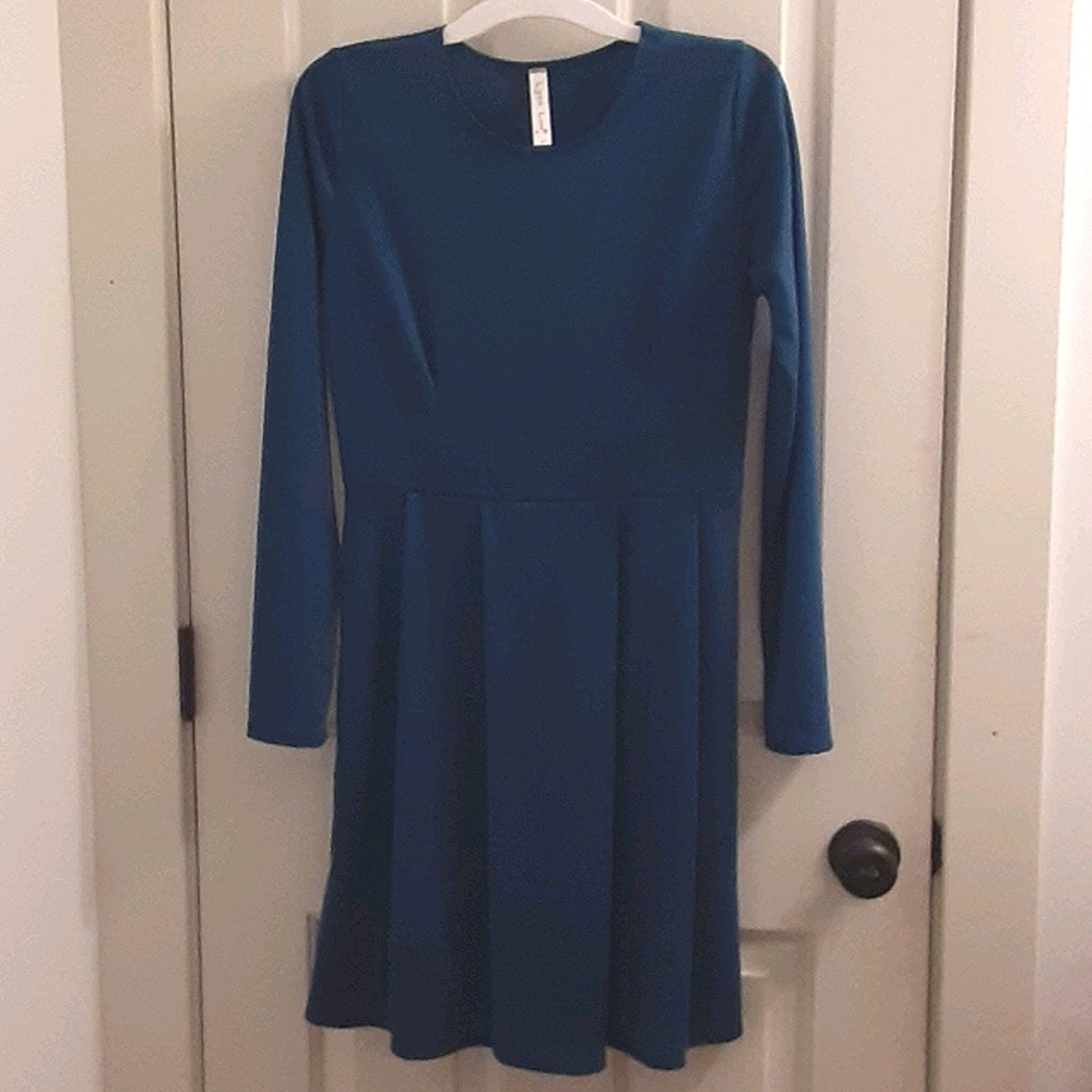 Long sleeve dress